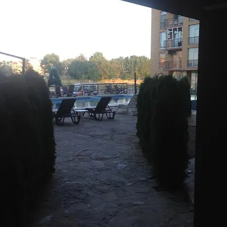 Апартамент Sanny View South- студия мир авангарда *