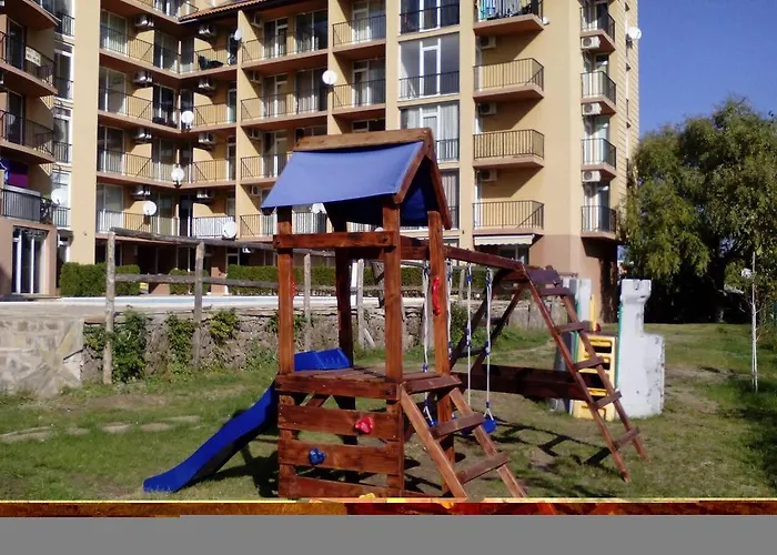 Apartman Sanny View South- студия мир авангарда *